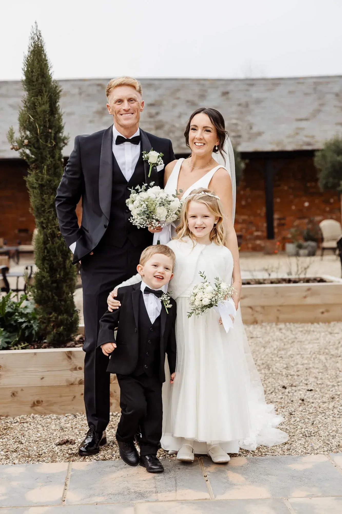 Gemma & Rob - previews  (24 of 40)