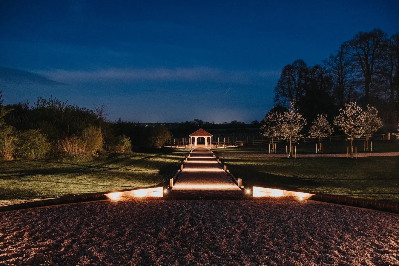 copdock-hall-exclusive-wedding-event-venue-suffolk-adam-prescott-photography-emily-andrew-11-2000x1333