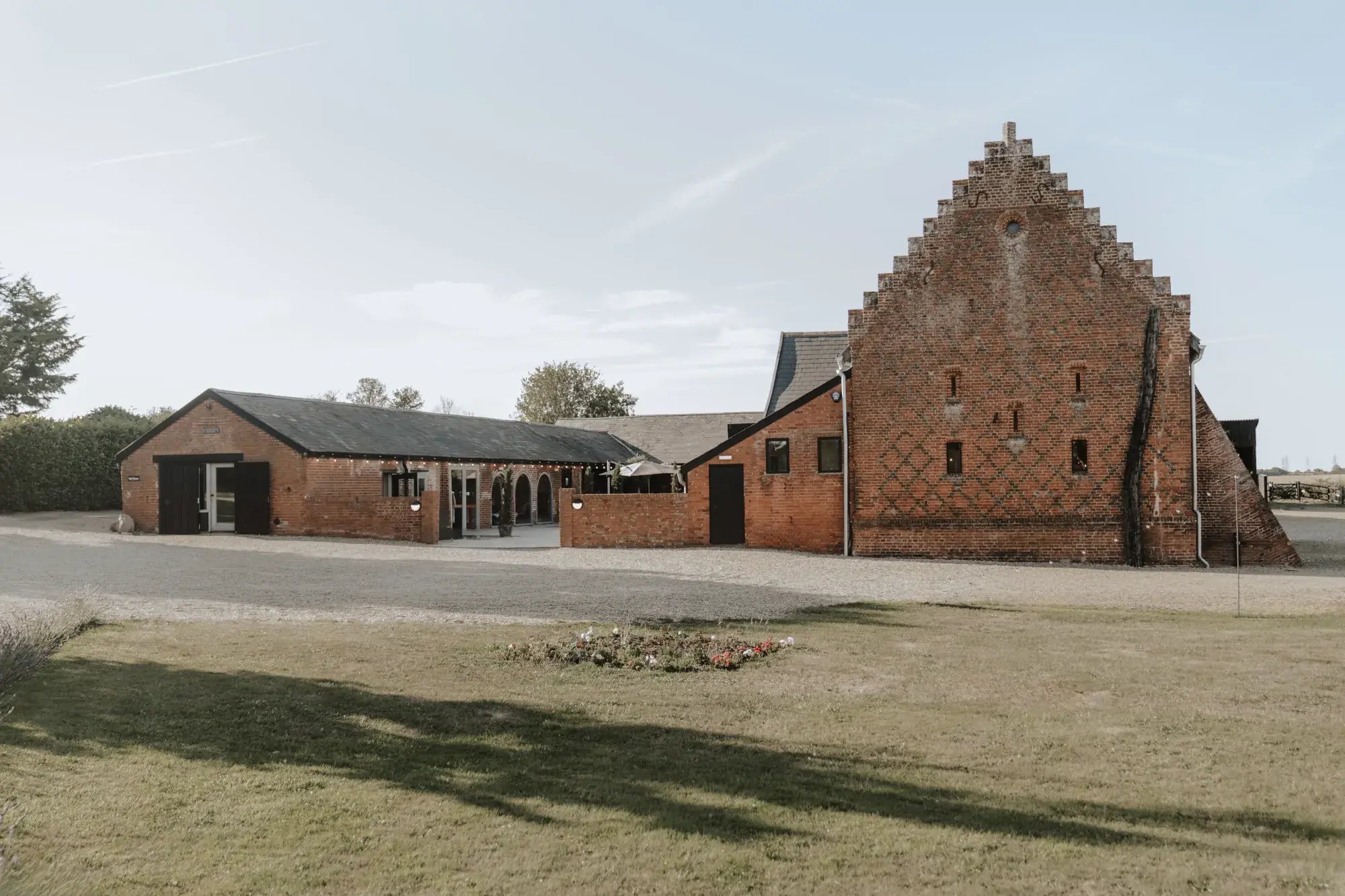 copdock-hall-exclusive-wedding-event-venue-suffolk-charlotte-wotton-photography-juliet-nick-99-2000x1333