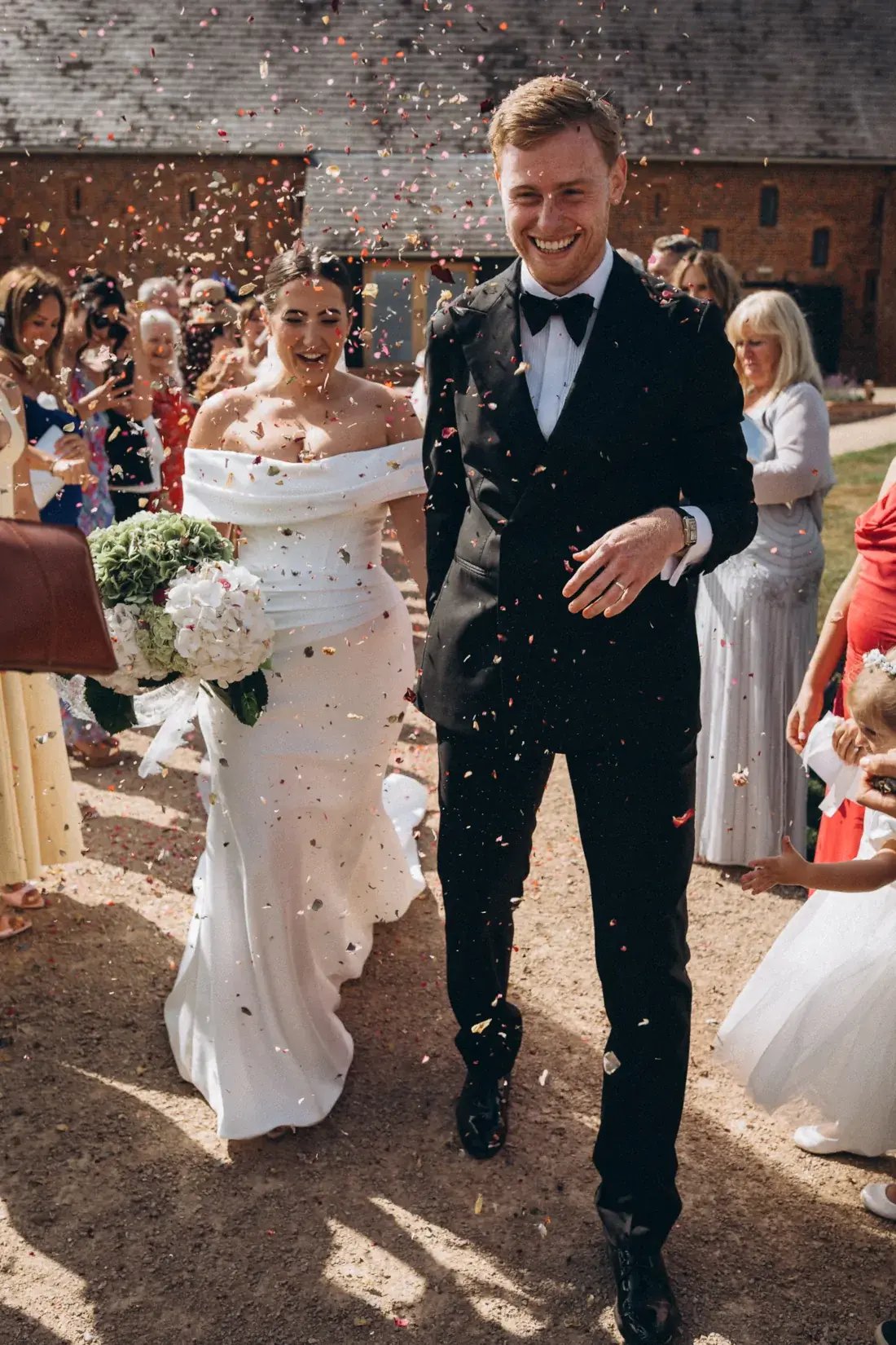 copdock-hall-exclusive-wedding-event-venue-suffolk-nastya-alaverdova-photography-ronnie-georgia-30-1100x1650