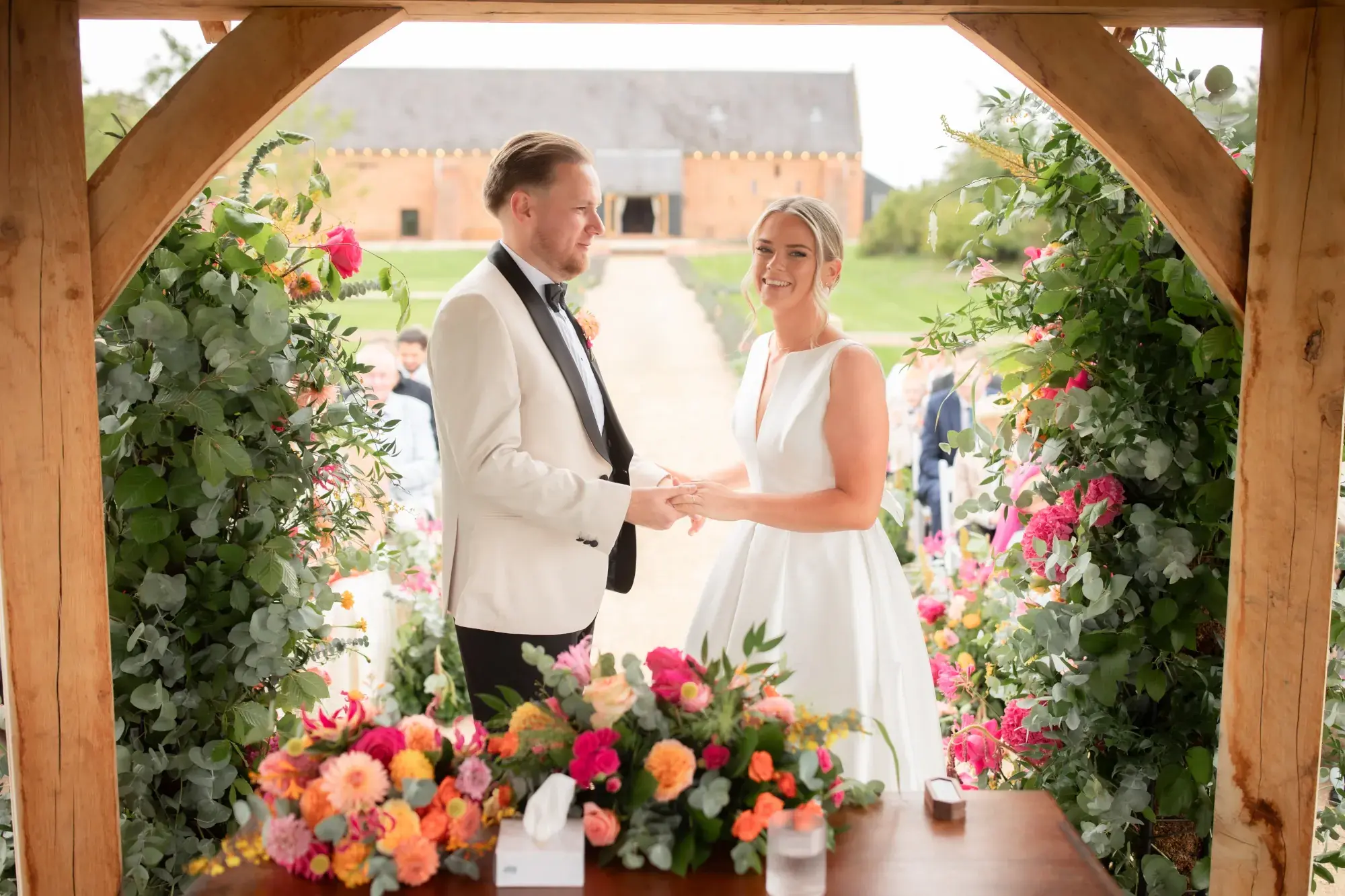 copdock-hall-exclusive-wedding-event-venue-suffolk-kristen-lissimore-photography-rachel-blake-23-2000x1333