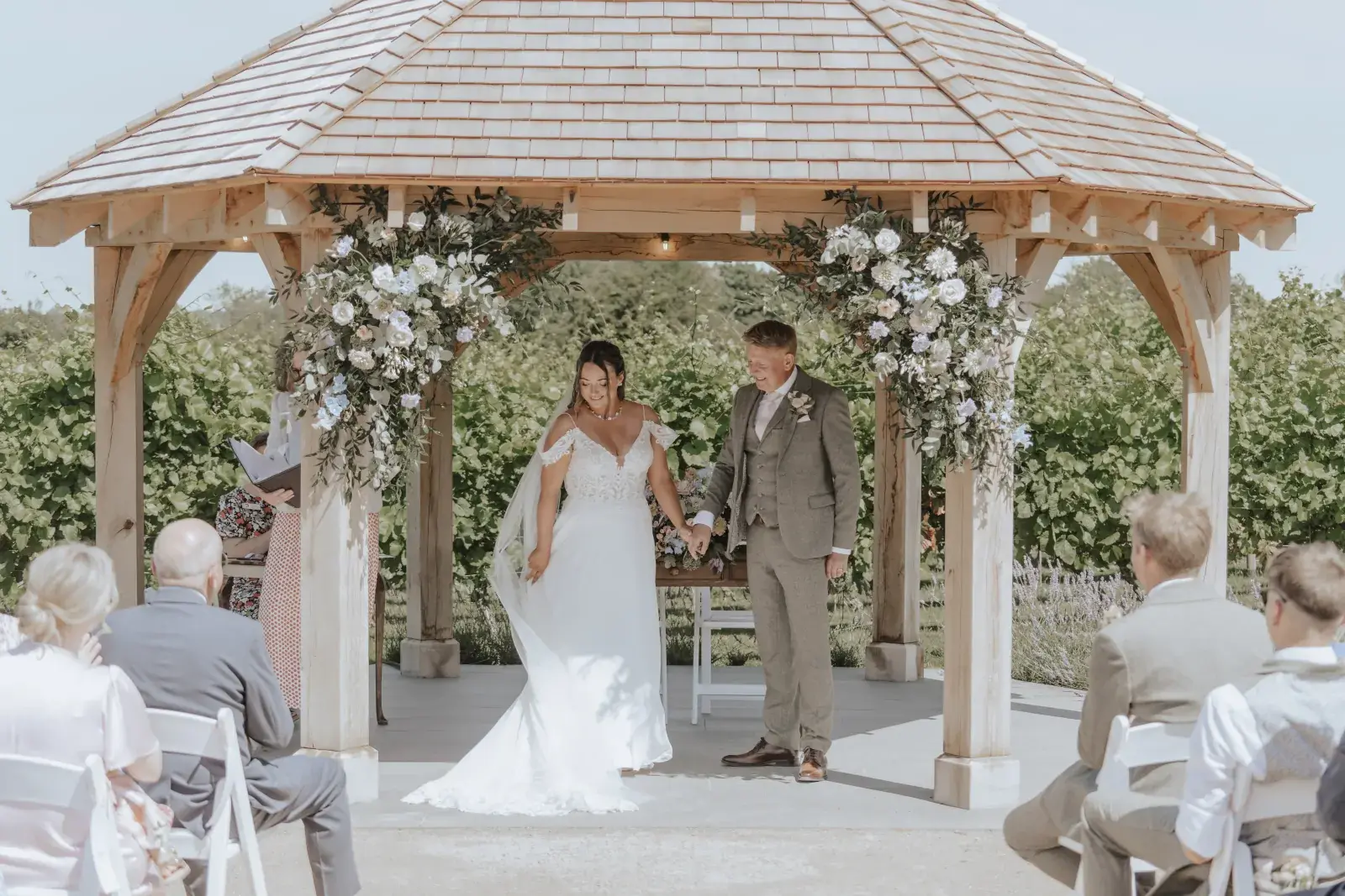 copdock-hall-exclusive-wedding-event-venue-suffolk-charlotte-wotton-photography-juliet-nick-50-1600x1067